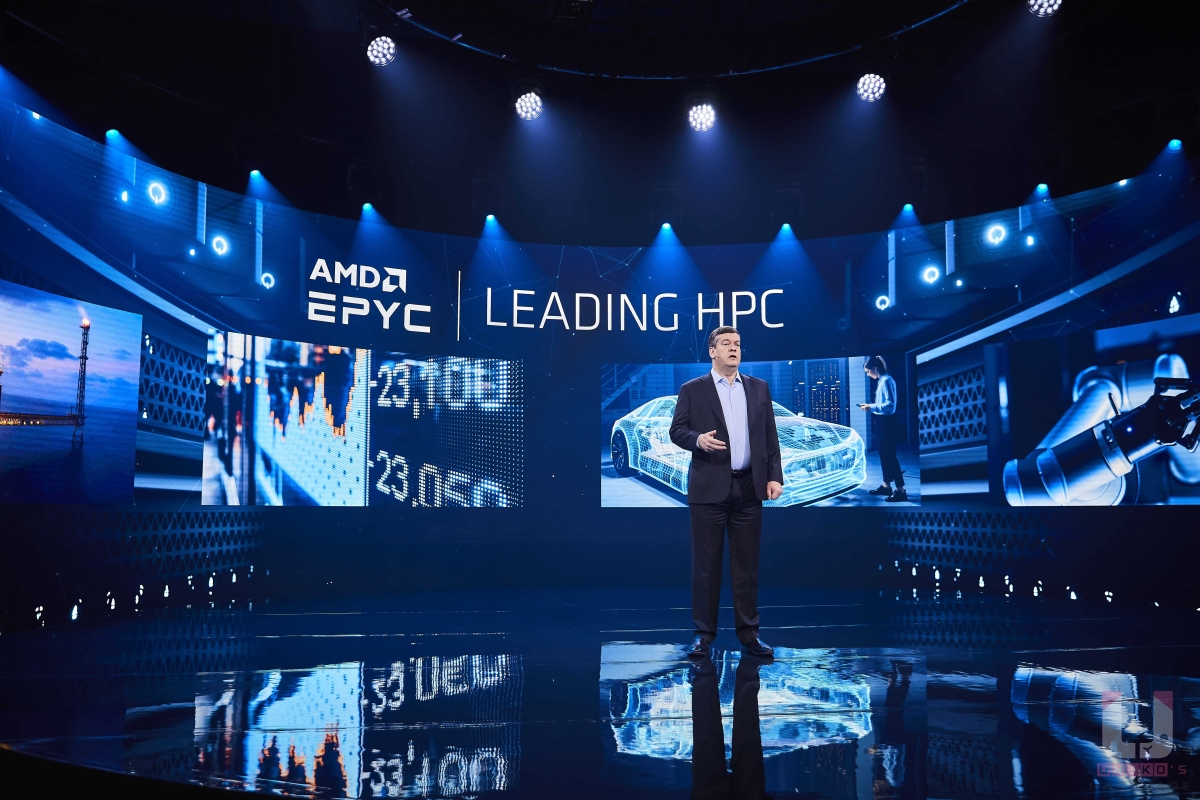 Forrest Norrod 指出 AMD 第 3 代 EPYC 處理器在高效能運算、雲端、企業等工作負載上發揮比對手高出一倍的效能。