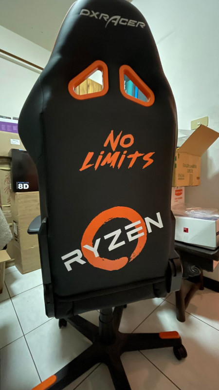 AMD 電競椅示意圖。